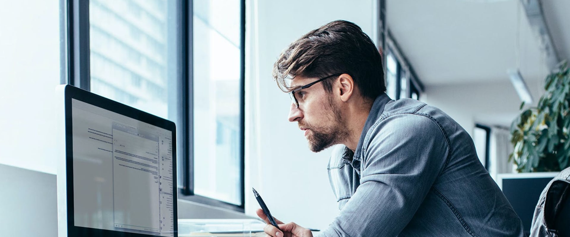 How do i get into digital marketing with no experience?